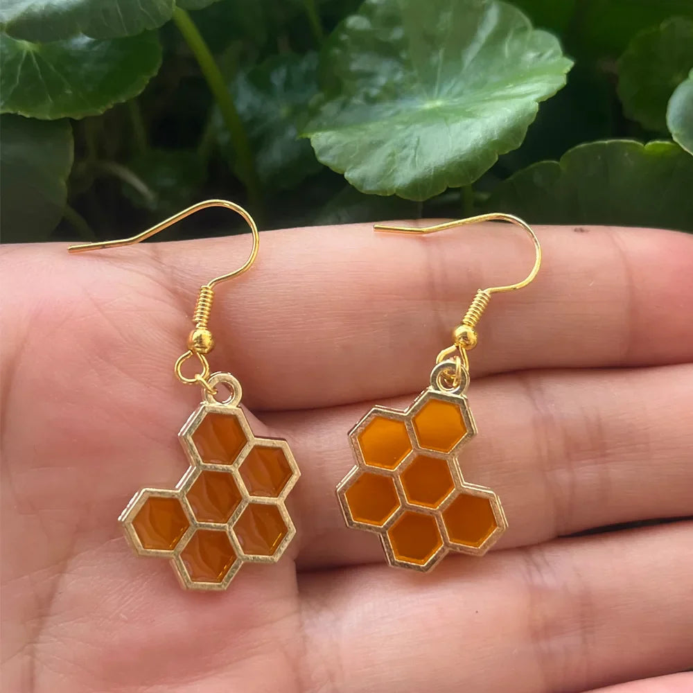 Pendientes de Cristal de Abeja y Panal Dorados