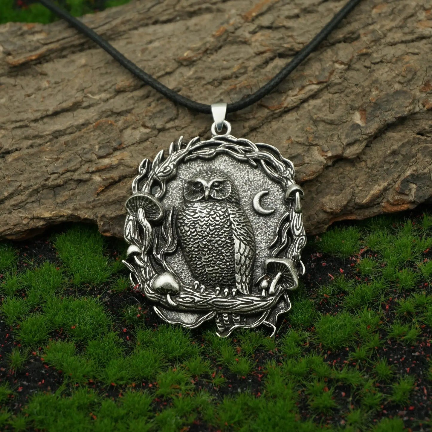Collar Místico de Búho, Luna y Hongo
