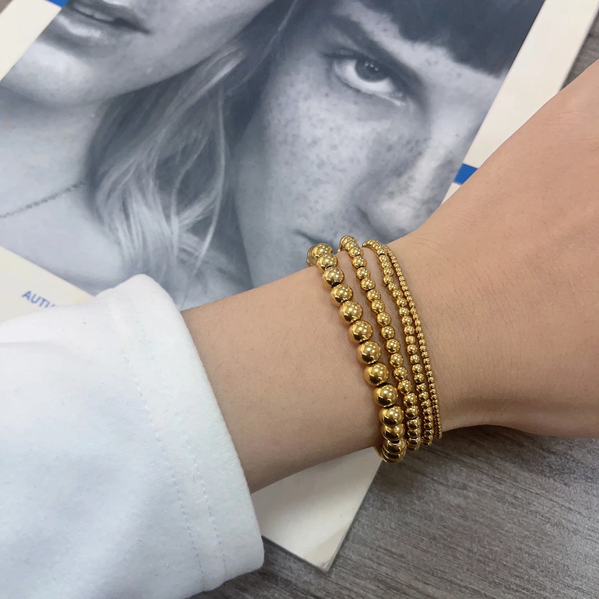 Pulsera Vintage de Bolitas de Acero