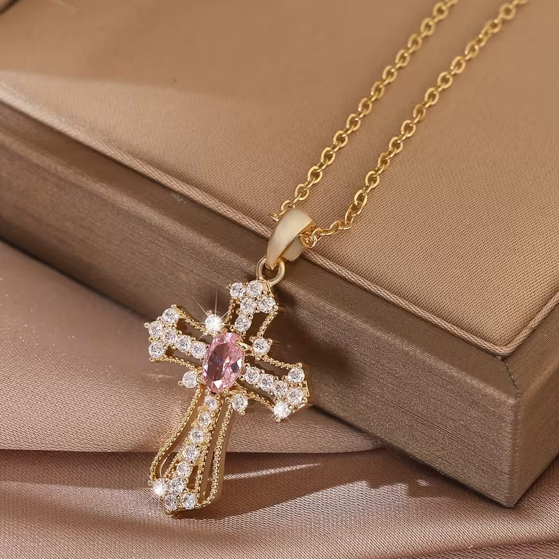 Collar Cruz de zirconia en cobre