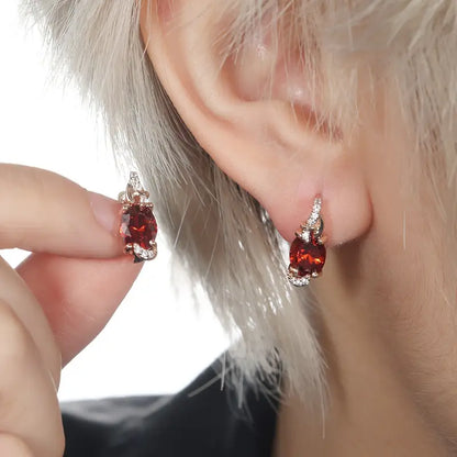 Aretes Colgantes Crepúsculo Carmesí | Oro