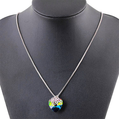 Collar Conmemorativo Arcoíris con Colgante de Corazón