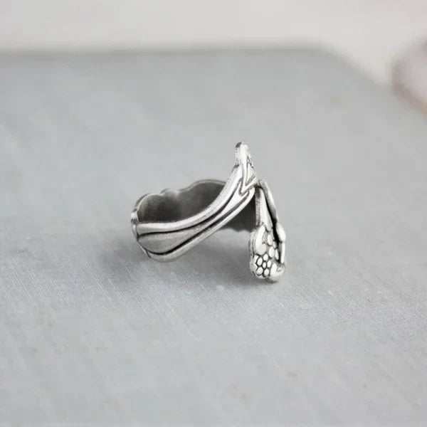 Anillo de Flor de Colibrí