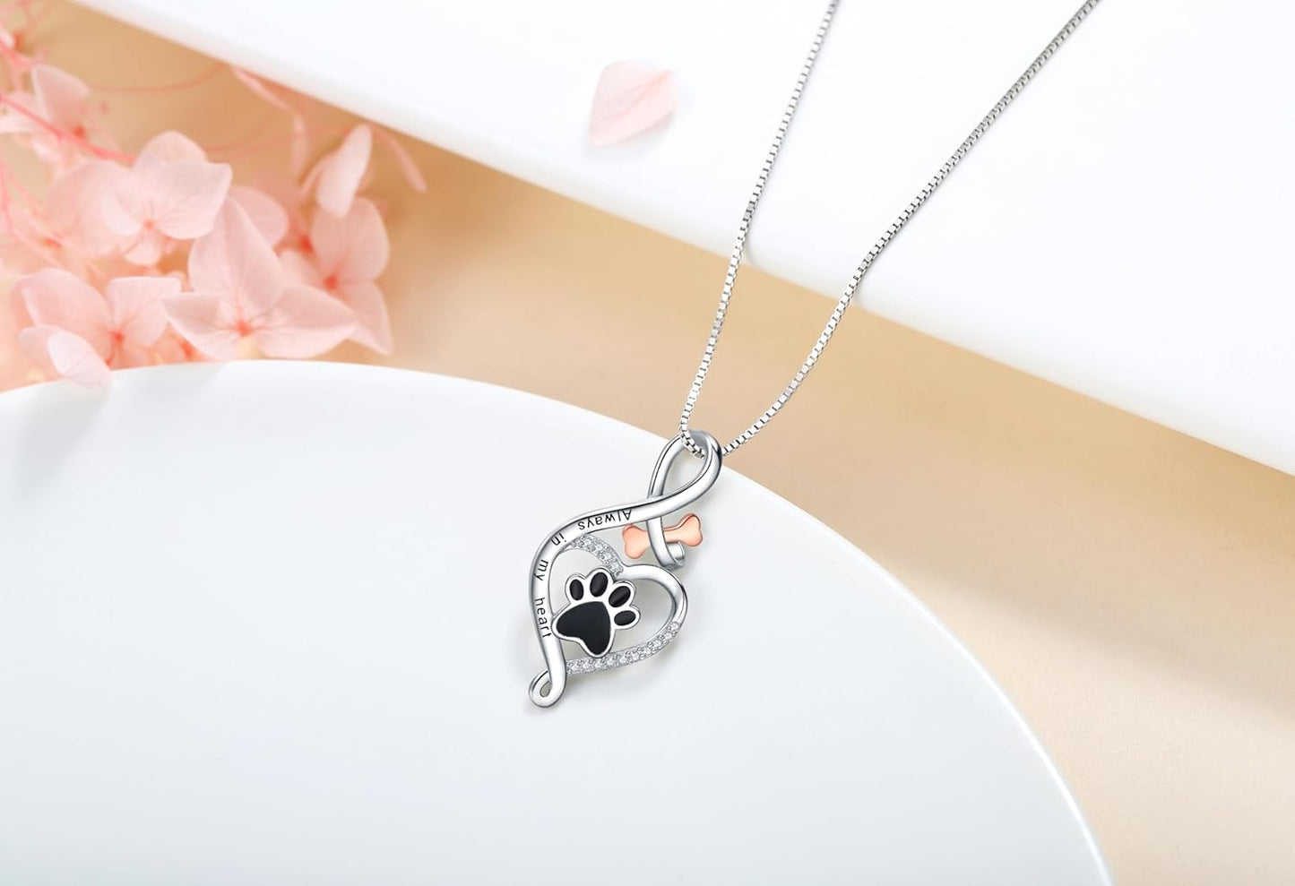 Collar de Pata de la Suerte con Corazón, Hueso e Infinito