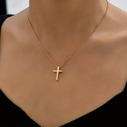Collar Cruz chapado en oro