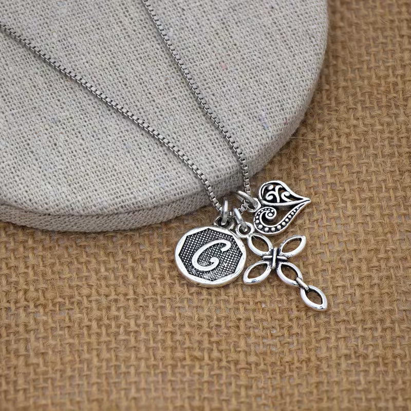 Collar Corazón y Cruz con inicial