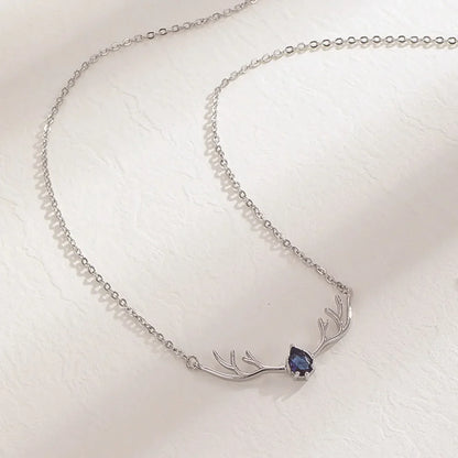 Collar de Asta de Venado con Dije de Corazón Delicado