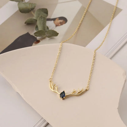 Collar de Asta de Venado con Dije de Corazón Delicado