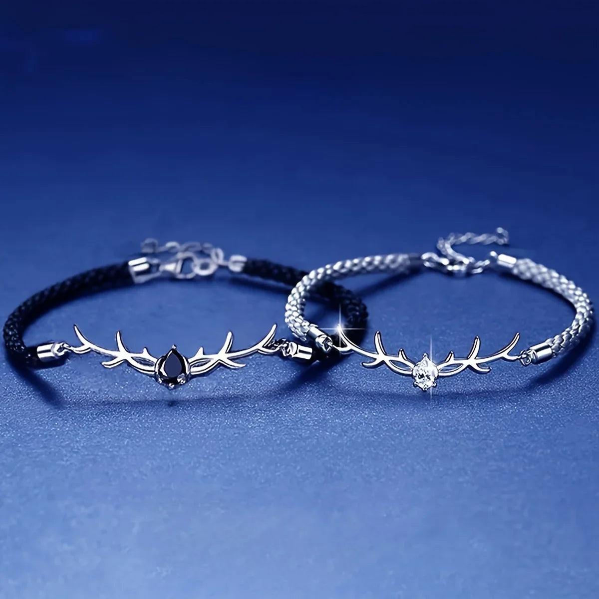 Pulsera de Corazón de Asta de Venado con Zirconia