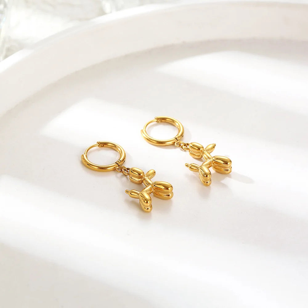 Pendientes Dorados con Dije Mini Perro Globo