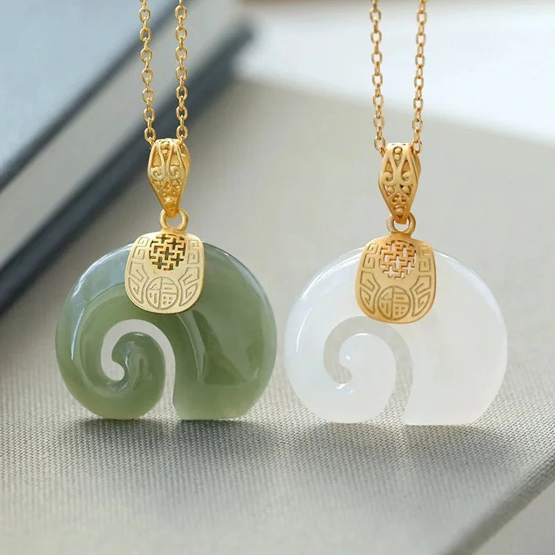 Collar de Elefante en Jade Hetian
