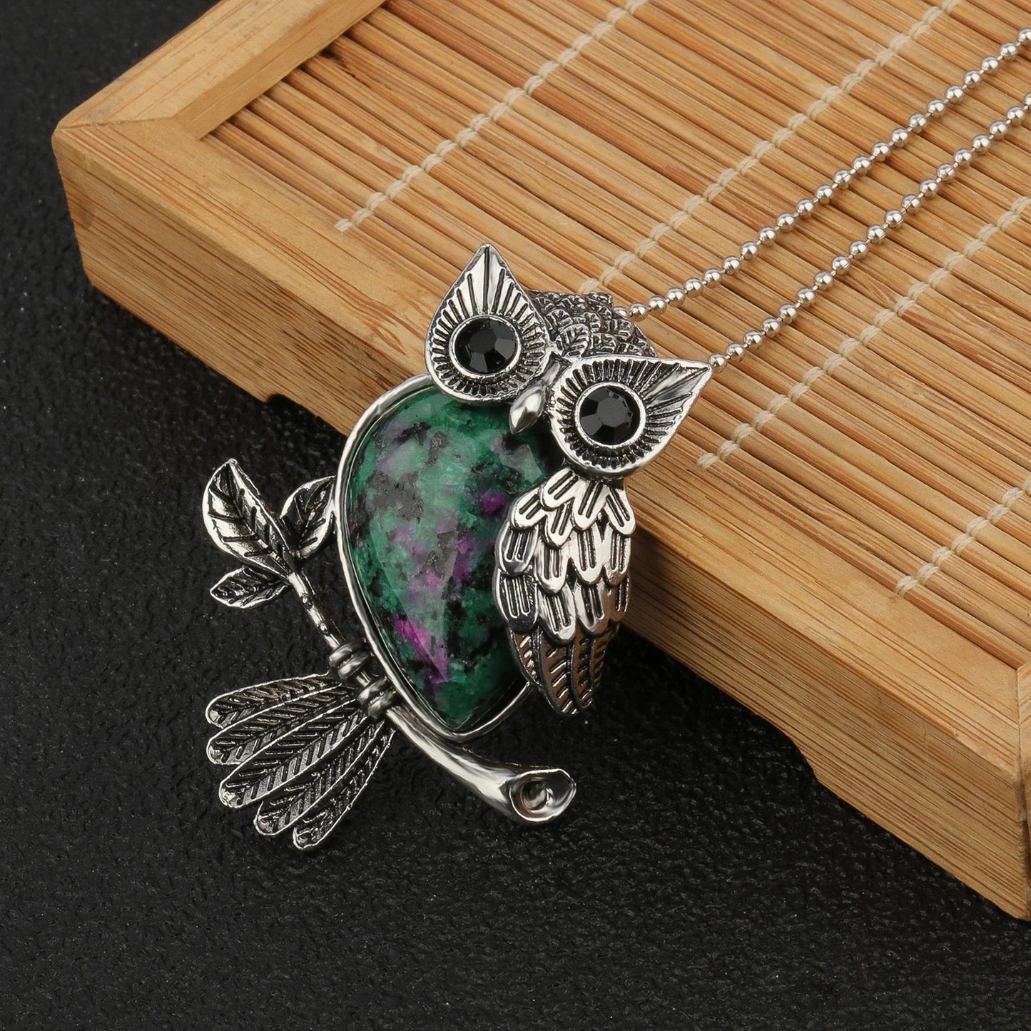 Collar de la Sabiduría del Búho de Cristal