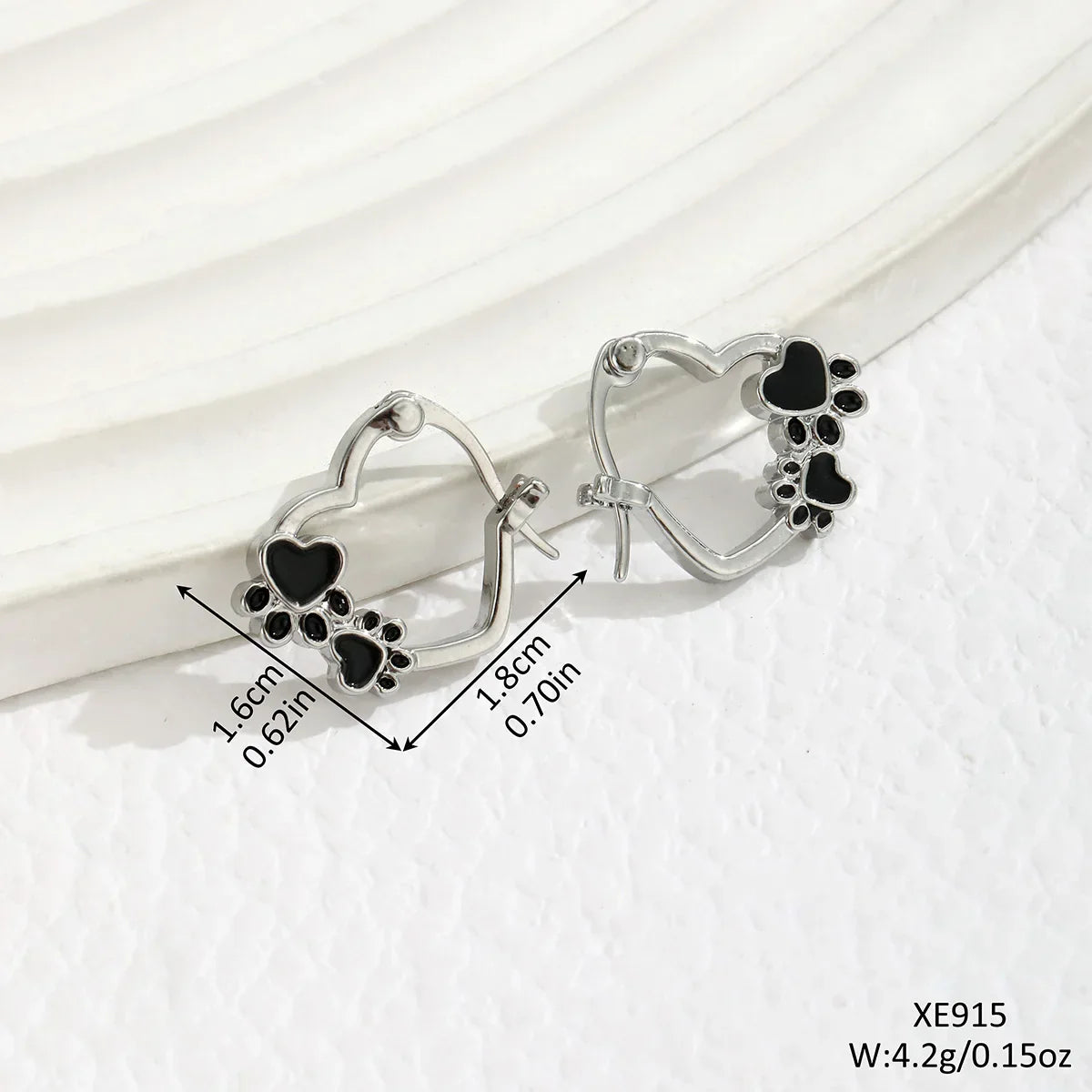 Pendientes de Pata y Corazón con Esmalte Negro