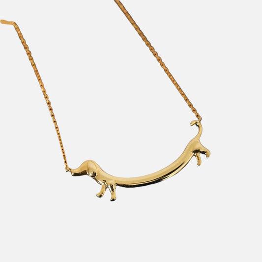 Collar de Dachshund en Tonos Dorados
