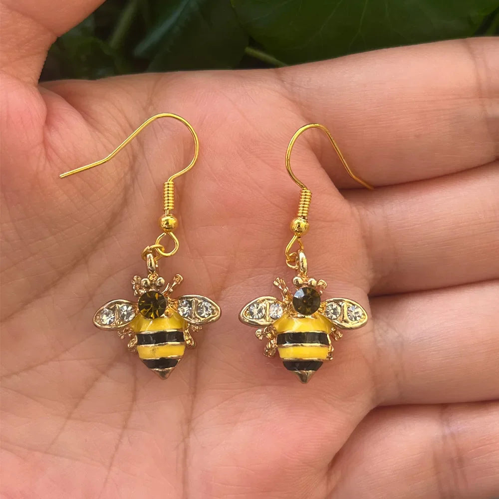 Pendientes de Cristal de Abeja y Panal Dorados