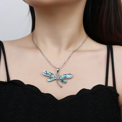 Collar de Mariposa con Concha Natural