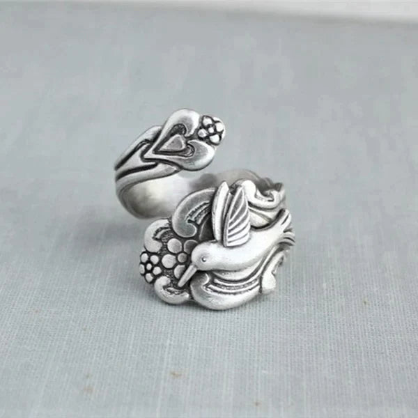 Anillo de Flor de Colibrí