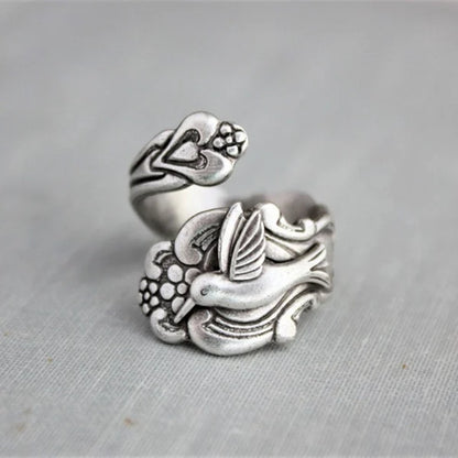 Anillo de Flor de Colibrí