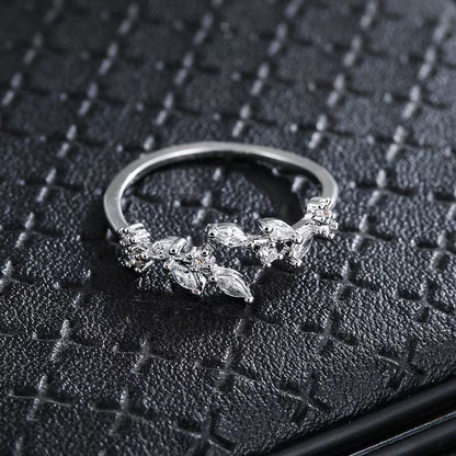 Anillo Elegante Hoja con Zirconia Ajustable