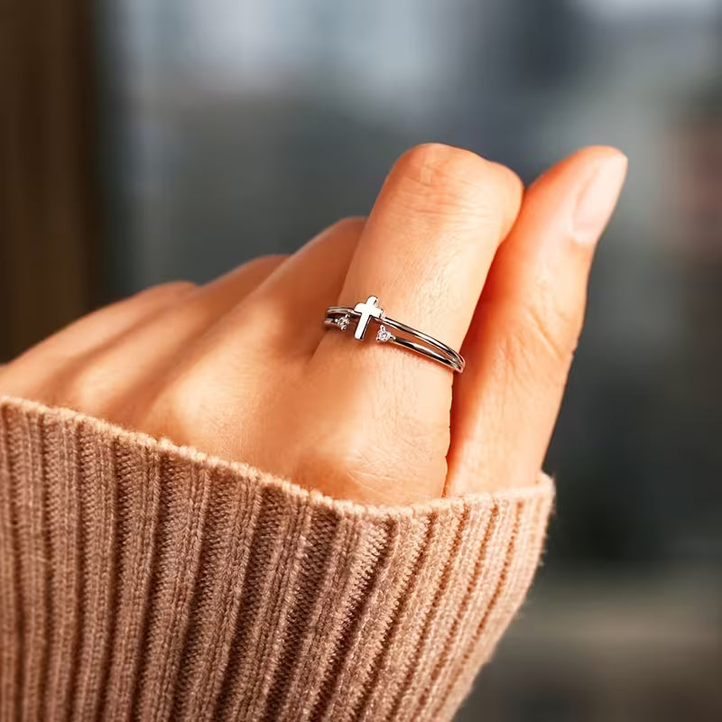 Anillo elegante de zirconia cúbica