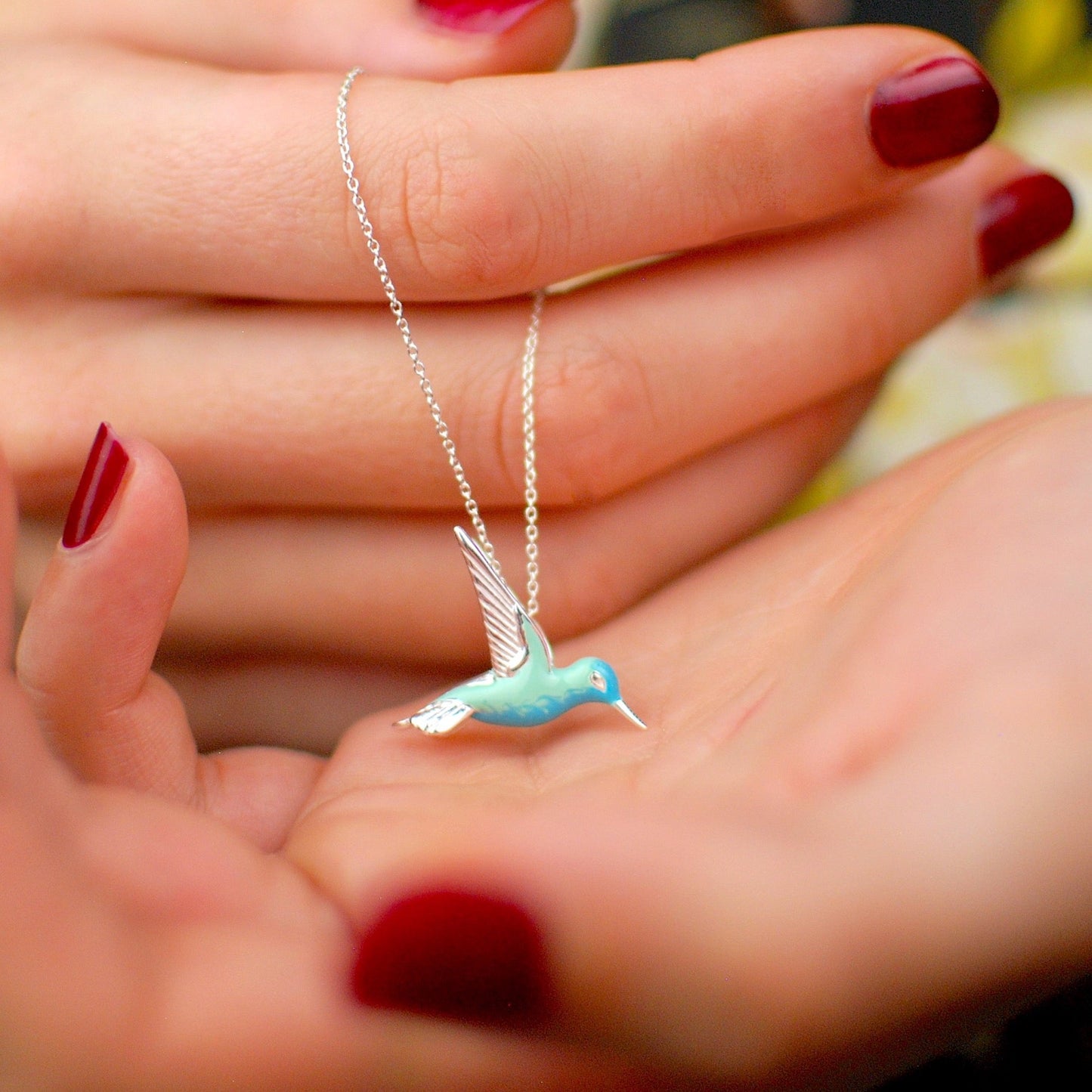 Collar de Colibrí con Esmalte en Plata de Ley