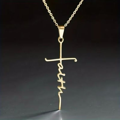 Collar colgante Cruz elegante