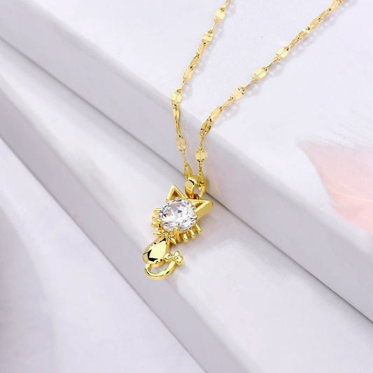 Collar de gato con zirconia bañado en oro